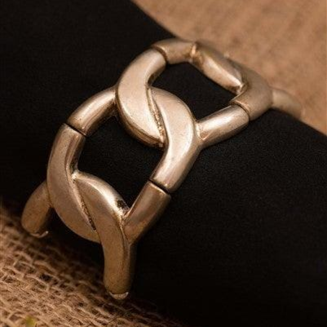 Bold Linked Bracelet (Adjustable)